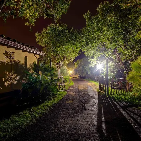 Borgo San Nicolao Alloggio per agriturismo *